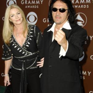 Shannon Tweed and Gene Simmons at event of The 48th Annual Grammy Awards 2006