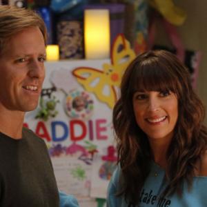 Still of Lindsay Sloane and Nat Faxon in Ben and Kate 2012