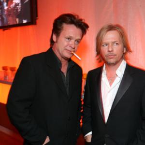 David Spade and John Mellencamp at event of The 79th Annual Academy Awards 2007