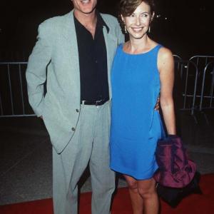 Ted Danson and Mary Steenburgen at event of That Thing You Do! 1996