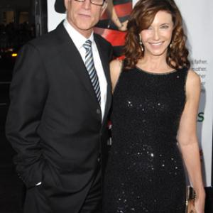 Ted Danson and Mary Steenburgen at event of Four Christmases 2008