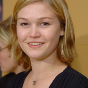 Julia Stiles at event of The Village 2004