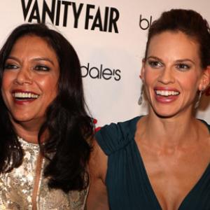 Hilary Swank and Mira Nair at event of Amelia (2009)