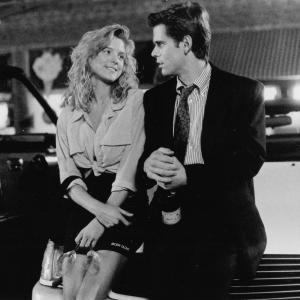 Still of C. Thomas Howell and Courtney Thorne-Smith in Side Out (1990)