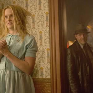 Still of Nicholle Tom and Donal Logue in Gotham (2014)