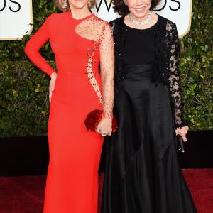 Jane Fonda and Lily Tomlin at event of 72nd Golden Globe Awards (2015)