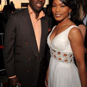 Angela Bassett and Courtney B Vance at event of Meet the Browns 2008
