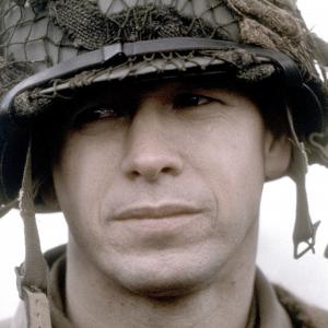 Still of Donnie Wahlberg in Band of Brothers 2001