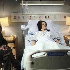 Still of Kate Walsh and Amy Pietz in Private Practice 2007