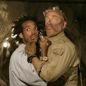 Still of Marlon Wayans and JK Simmons in The Ladykillers 2004