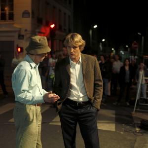 Still of Woody Allen and Owen Wilson in Vidurnaktis Paryziuje 2011