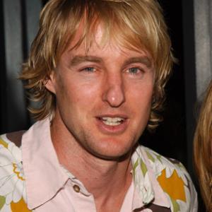 Owen Wilson at event of The Life Aquatic with Steve Zissou (2004)