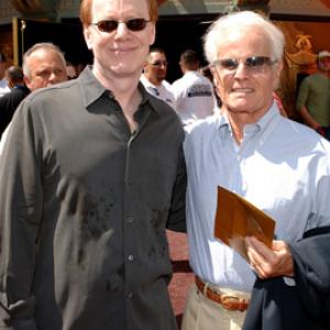 Danny Elfman and Richard D. Zanuck at event of Carlis ir sokolado fabrikas (2005)