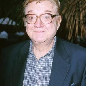 Steve Allen at event of My 5 Wives 2000