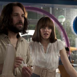 Still of Elizabeth Banks and Paul Rudd in Our Idiot Brother 2011