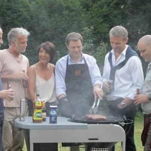 Still of Lionel Abelanski, Guillaume de Tonquedec, Franck Dubosc, Lambert Wilson and Florence Foresti in Barbecue (2014)