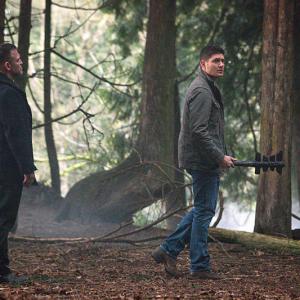 Still of Jensen Ackles and Ty Olsson in Supernatural (2005)