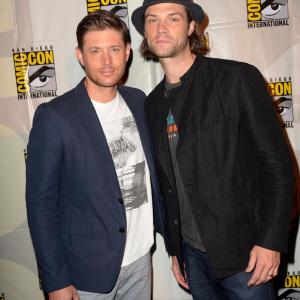 Jensen Ackles and Jared Padalecki at event of Supernatural 2005