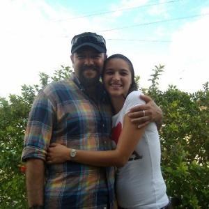 Carlos AcostaMilian junto a su hija Lauraen el set de rodaje de El Cazador de Dragones2012
