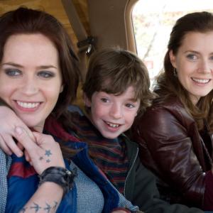 Still of Amy Adams, Emily Blunt and Jason Spevack in Sunshine Cleaning (2008)