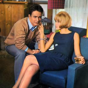 Still of Mireille Darc and Jacques Charrier in À belles dents (1966)