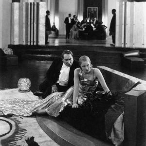Still of Pierre Alcover and Brigitte Helm in L'argent (1928)