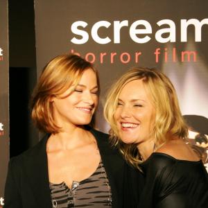Laura Allen and Kelly Overton at event of The Collective (2008)