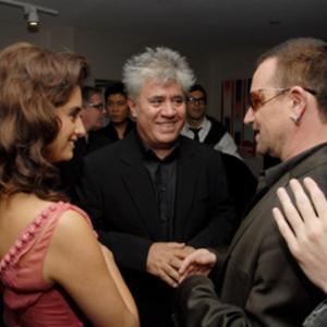 Pedro Almodvar Penlope Cruz and Bono at event of Volver 2006