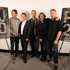 Jeff Ament, Matt Cameron, Stone Gossard, Mike McCready, Eddie Vedder, Pearl Jam
