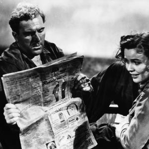 Still of William Bendix and Mary Anderson in Lifeboat 1944