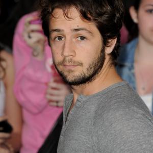 Michael Angarano at event of Prom 2011