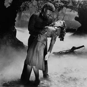 Still of Lon Chaney Jr and Evelyn Ankers in The Wolf Man 1941