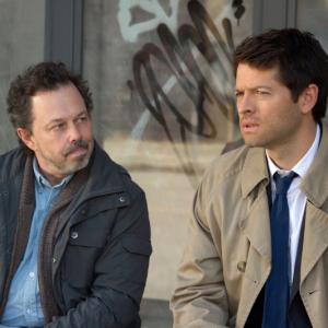 Still of Curtis Armstrong and Misha Collins in Supernatural 2005