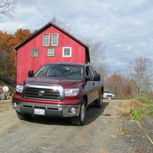 This 1760 barn sit on top of my hills over looking the hudson river vally in saratoga ny 