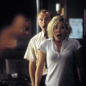 Still of Kate Ashfield and Simon Pegg in Shaun of the Dead 2004