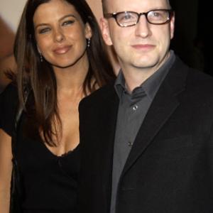 Steven Soderbergh and Jules Asner at event of Solaris 2002