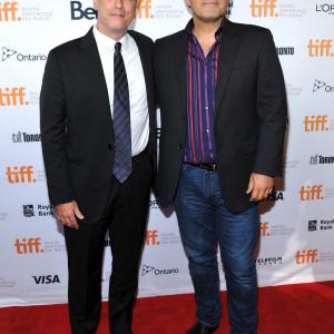 Maziar Bahari and Jon Stewart at event of Rosewater 2014