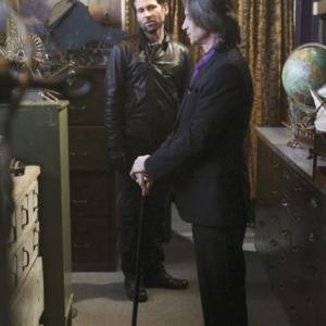 Still of Robert Carlyle and Eion Bailey in Once Upon a Time 2011