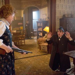 Still of Becky Ann Baker and Robin Lord Taylor in Gotham (2014)