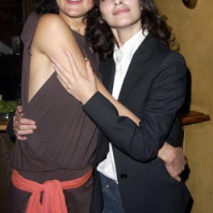 Liane Balaban and Shalom Harlow at event of Happy Here and Now (2002)