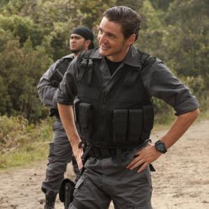 Still of Pedro Pascal in Burn Notice: The Fall of Sam Axe (2011)