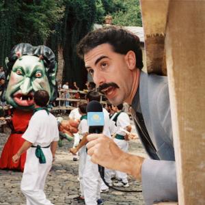 Still of Sacha Baron Cohen in Boratas. Kaip saunusis Kazachstano zurnalistas Amerikoj patirti graibste (2006)