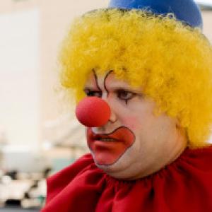 Bobo the clown in 30 seconds