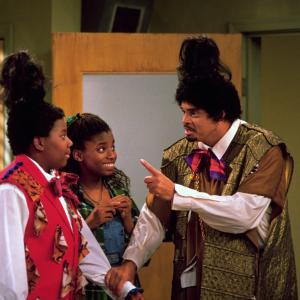 Still of Angelique Bates and Kenan Thompson in All That 1994
