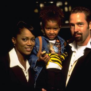 Still of D.B. Sweeney, Theresa Randle and Sydni Beaudoin in Spawn (1997)
