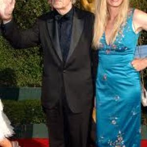 Gretchen Becker and Martin Landau on the red carpet