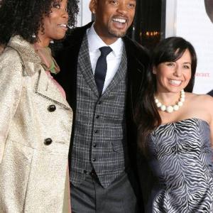 Yeniffer Behrens and Will Smith on arrive at the premiere of 7 Pounds