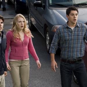 Still of Emma Bell, Nicholas D'Agosto and Miles Fisher in Galutinis tikslas 5 3D (2011)