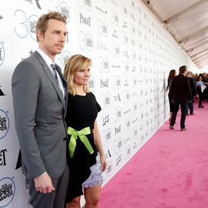 Kristen Bell and Dax Shepard at event of 30th Annual Film Independent Spirit Awards 2015