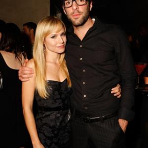 Kristen Bell and Zachary Quinto